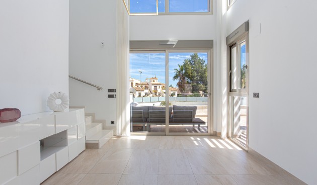 Återförsäljning - Villa -
Orihuela Costa - Costa Blanca