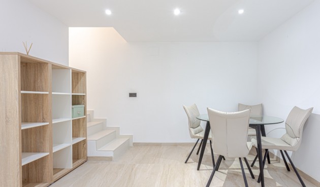 Återförsäljning - Villa -
Orihuela Costa - Costa Blanca