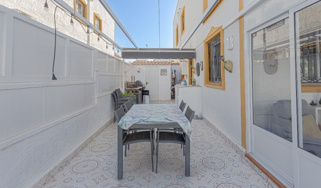 Återförsäljning - Villa -
Orihuela Costa - Costa Blanca