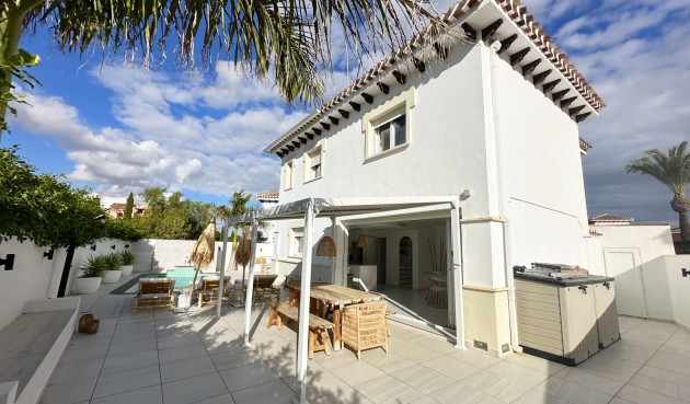 Återförsäljning - Villa -
Mar Menor Golf Resort - Inland