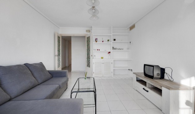 Resale - Apartment -
Torrevieja - Centro