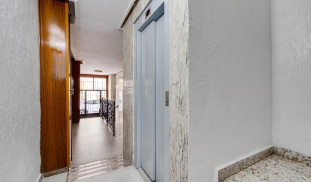 Resale - Apartment -
Torrevieja - Centro