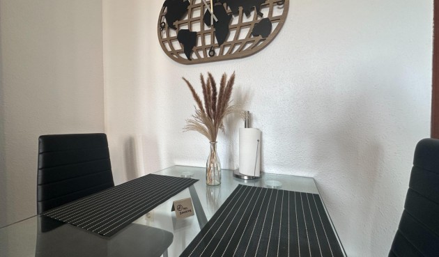 Återförsäljning - Apartment -
Torrevieja - Centro