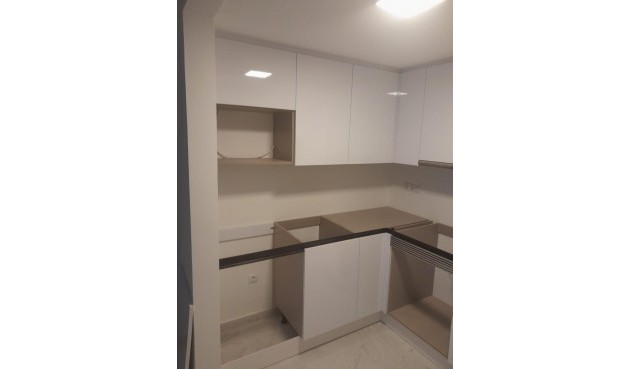 Resale - Town House -
Torrevieja - aguas nuevas