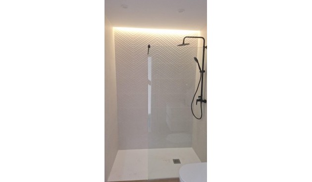 Resale - Town House -
Torrevieja - aguas nuevas