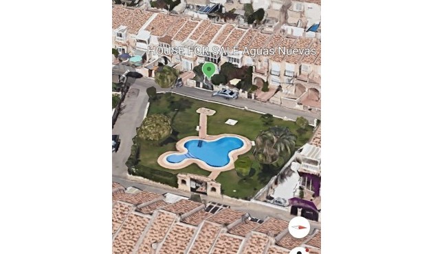 Resale - Town House -
Torrevieja - aguas nuevas