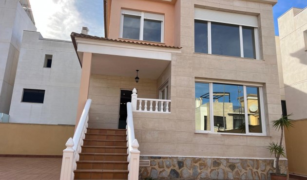 Resale - Villa -
Orihuela Costa - Villamartín-las Filipinas