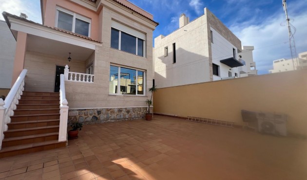 Resale - Villa -
Orihuela Costa - Villamartín-las Filipinas