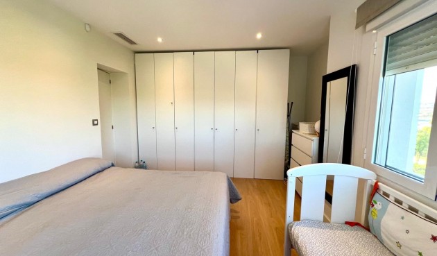 Resale - Villa -
Elda - Inland