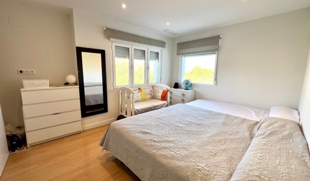 Resale - Villa -
Elda - Inland