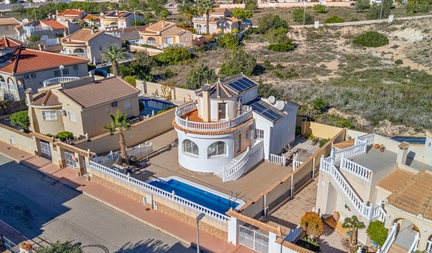 Brukt - Villa -
Rojales - Inland