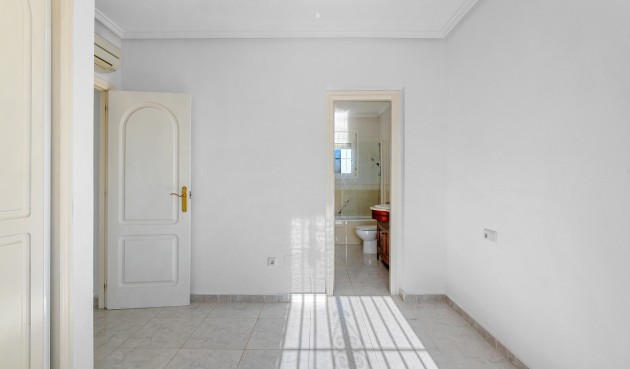 Brukt - Villa -
Rojales - Inland