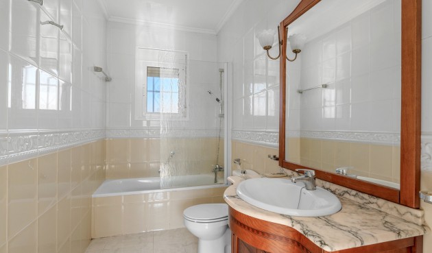 Brukt - Villa -
Rojales - Inland