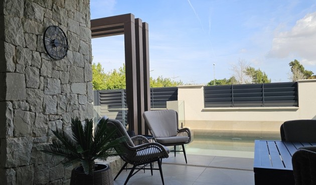 Brukt - Villa -
Dolores - Sector 4