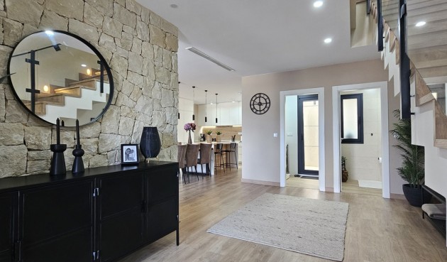 Brukt - Villa -
Dolores - Sector 4