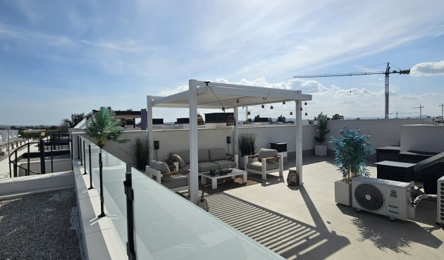 Brukt - Villa -
Dolores - Sector 4