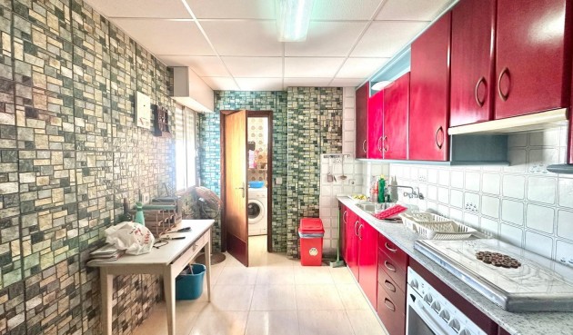 Resale - Apartment -
Torrevieja - Acequion