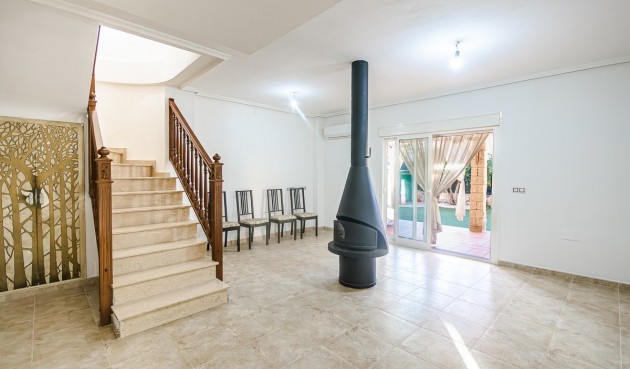 Reventa - Villa -
Orihuela - Inland