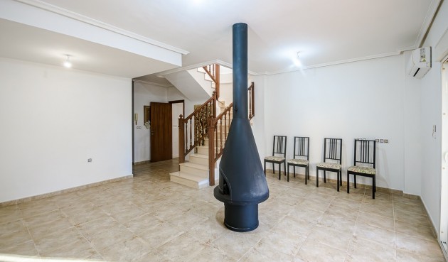 Reventa - Villa -
Orihuela - Inland