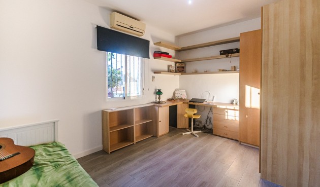 Reventa - Villa -
Orihuela - Inland