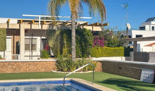 Brukt - Town House -
Pilar de la Horadada - Costa Blanca