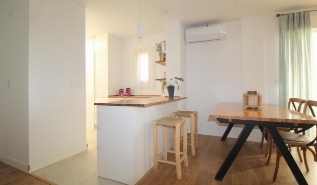 Resale - Apartment -
Torrevieja - Costa Blanca