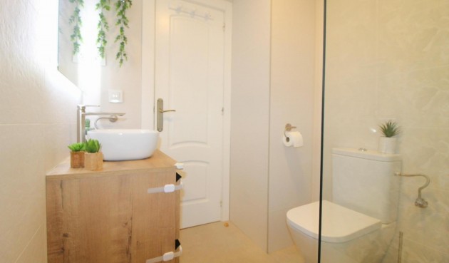 Resale - Apartment -
Torrevieja - Costa Blanca