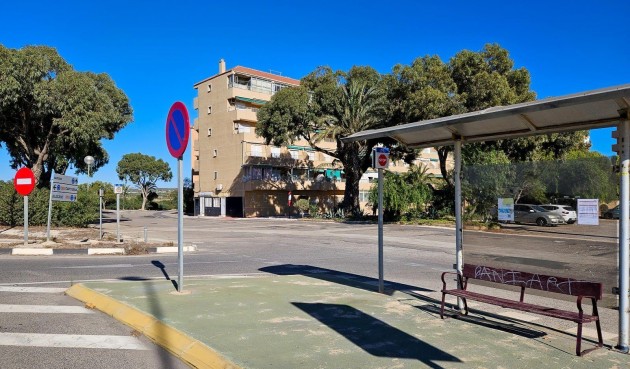 Resale - Apartment -
Guardamar del Segura - Pinomar