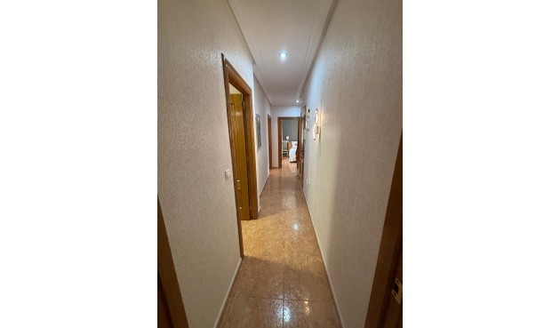 Återförsäljning - Apartment -
Torrevieja