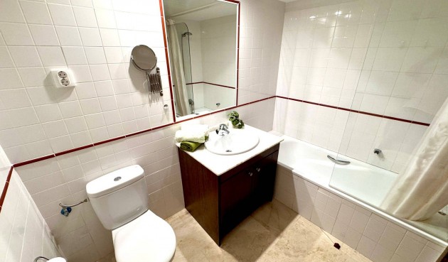 Resale - Apartment -
Torrevieja - Punta Prima