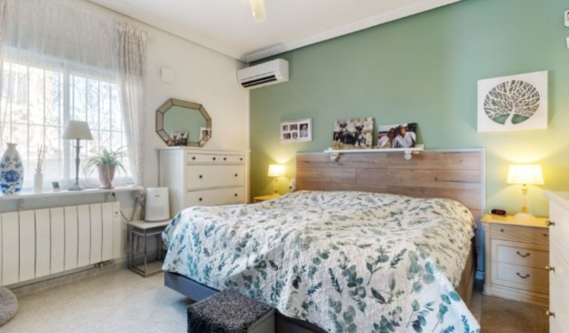 Reventa - Villa -
Torrevieja - Costa Blanca