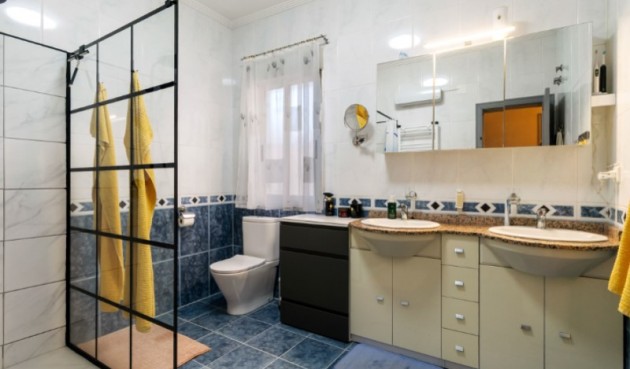 Reventa - Villa -
Torrevieja - Costa Blanca