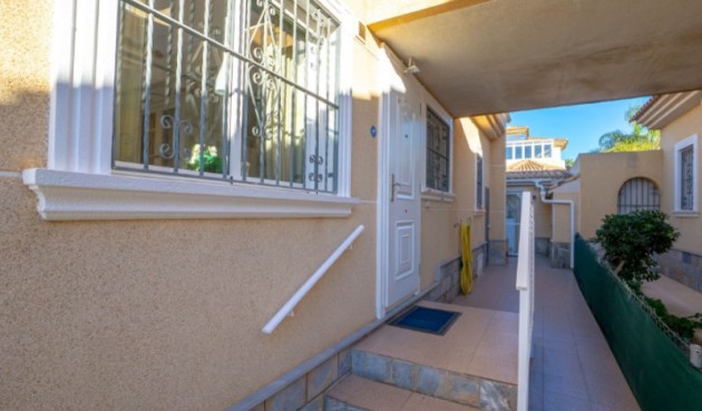 Reventa - Villa -
Torrevieja - Costa Blanca