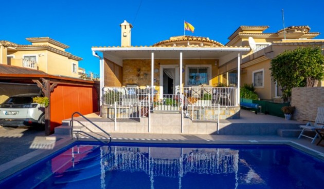 Reventa - Villa -
Torrevieja - Costa Blanca