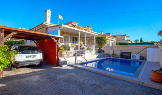 Reventa - Villa -
Torrevieja - Costa Blanca