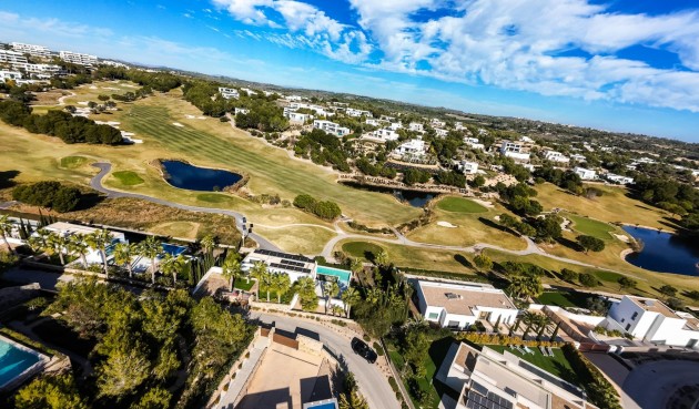 Resale - Villa -
Orihuela - Las Colinas Golf