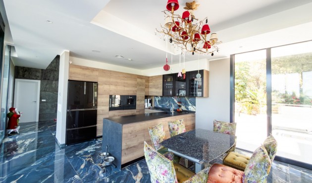 Resale - Villa -
Orihuela - Las Colinas Golf