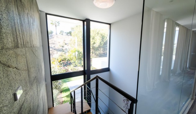 Resale - Villa -
Orihuela - Las Colinas Golf