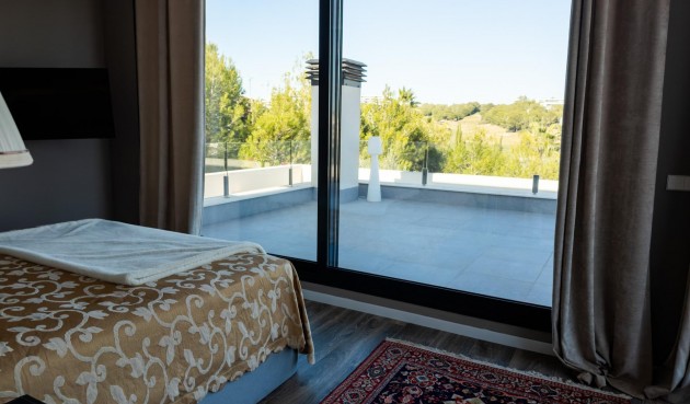 Resale - Villa -
Orihuela - Las Colinas Golf