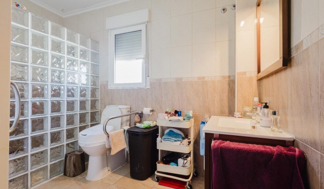 Återförsäljning - Villa -
Torrevieja - Costa Blanca