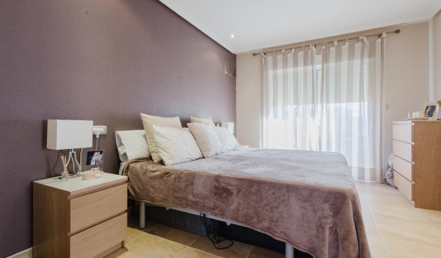 Återförsäljning - Villa -
Torrevieja - Costa Blanca