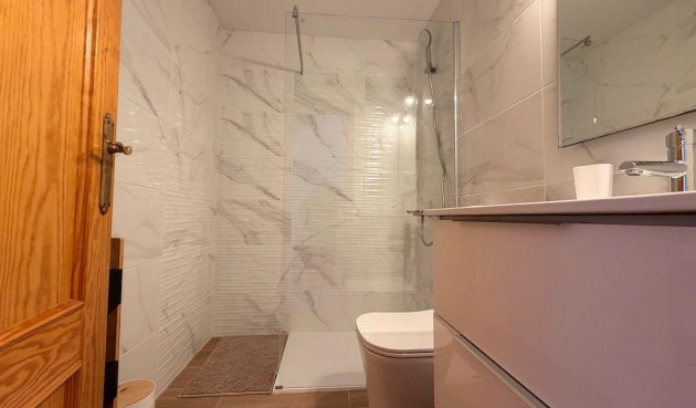 Brukt - Bungalow -
Orihuela Costa - Costa Blanca