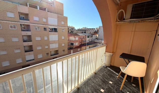 Återförsäljning - Apartment -
Torrevieja - La Mata