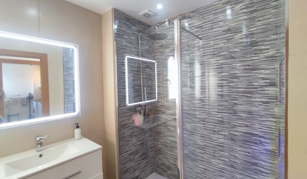 Resale - Apartment -
Hacienda Riquelme Golf Resort - Inland