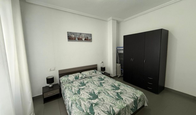 Återförsäljning - Apartment -
Torrevieja - Las Piscinas Naturales