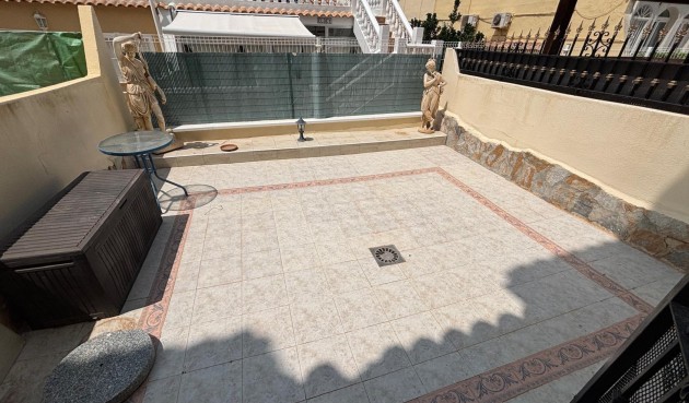 Resale - Duplex -
Orihuela Costa - Los Almendros-la Florida