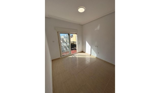 Resale - Duplex -
Orihuela Costa - Los Almendros-la Florida