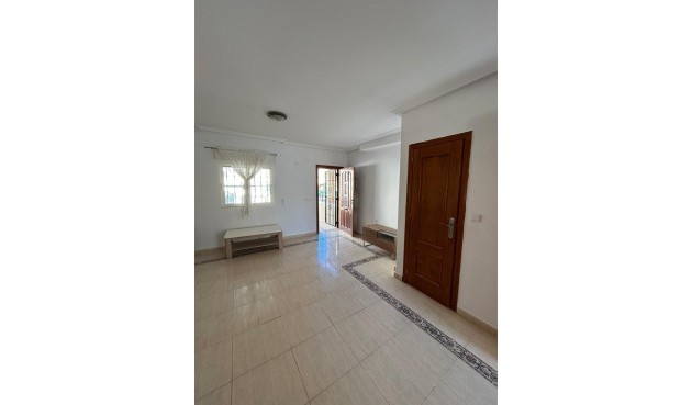 Resale - Duplex -
Orihuela Costa - Los Almendros-la Florida