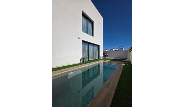 Återförsäljning - Villa -
Benijofar