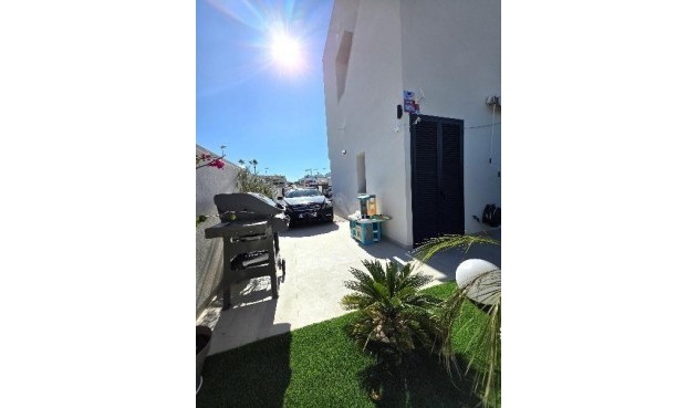 Återförsäljning - Villa -
Benijofar